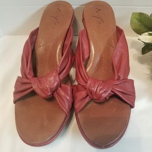 Naya red leather wedges 9.5